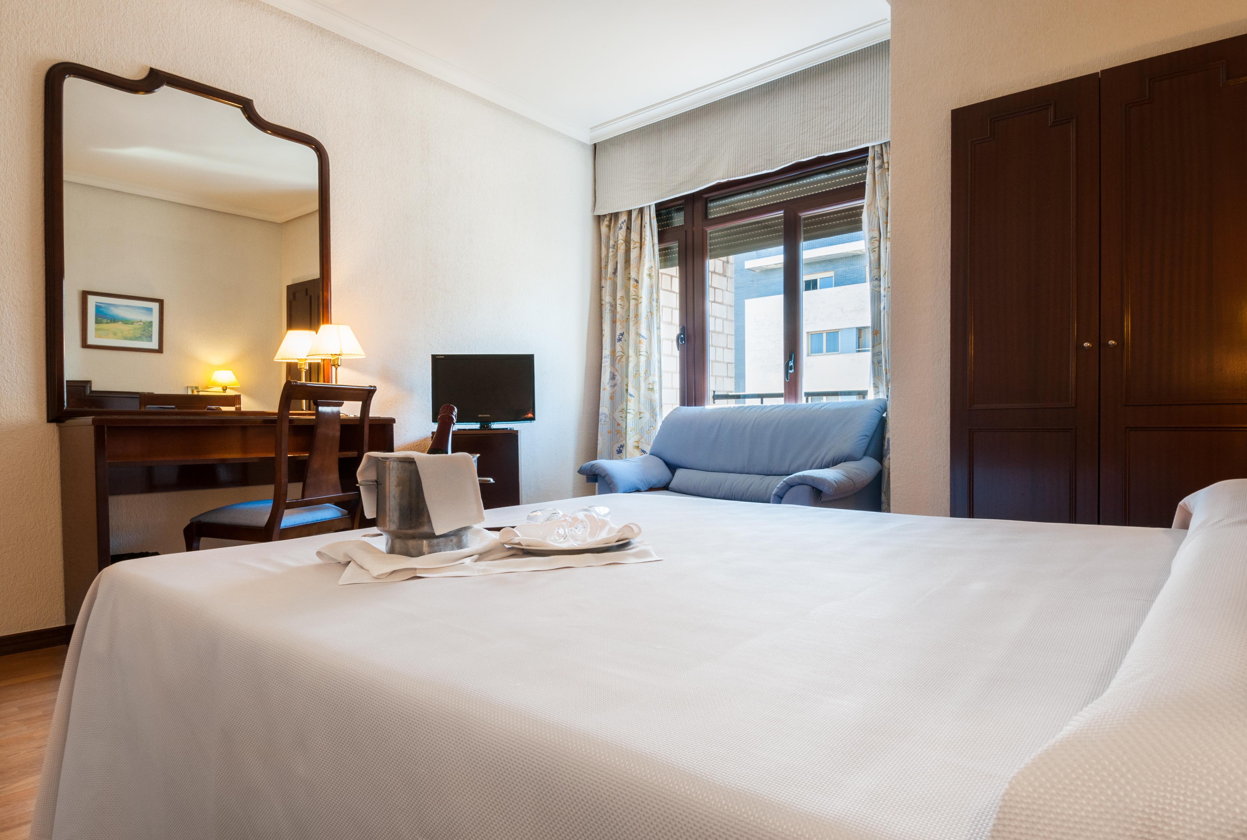 Hotel Alcantara Касерес Экстерьер фото